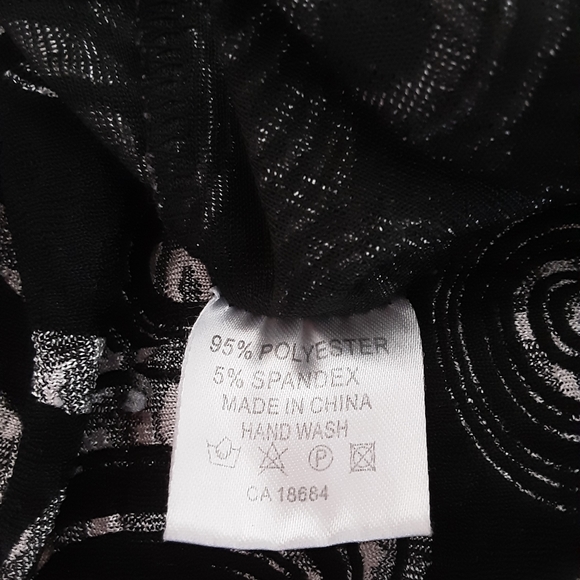 Maccine Retro Black & White Polo Style Top - Picture 5 of 5